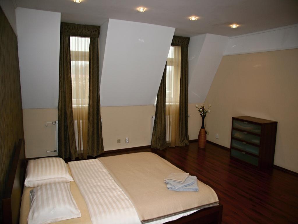 Apartment Dr. Engla
